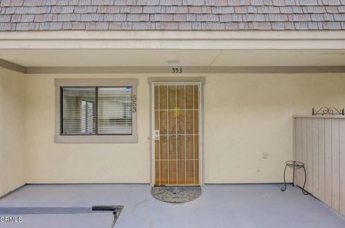 553 E St, Oxnard CA 93030-6983 exterior