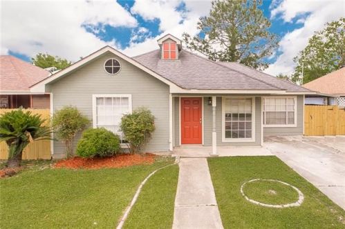 1650 Jefferson St, Laplace, LA 70068-6009