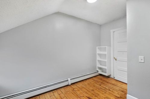 9 Beckside Rd, Providence RI 02911-1010 exterior