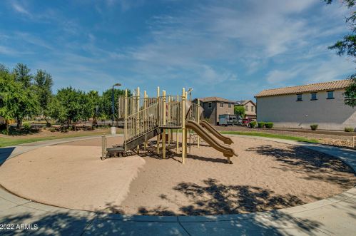 2571 73 Dr, Phoenix AZ 85043-7238 exterior