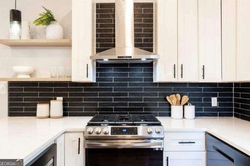 1437 Kenilworth Dr, Atlanta GA 30310-3943 exterior