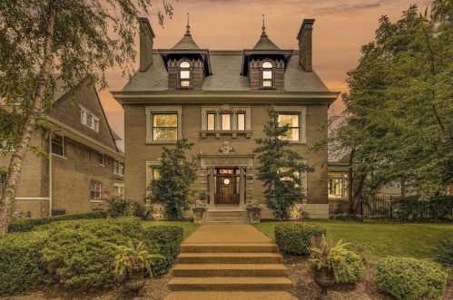 5211 Washington Pl, Saint Louis MO 63108-1117 exterior