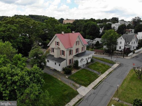 452 Greenwood Ave, Primrose, PA 17901-3730