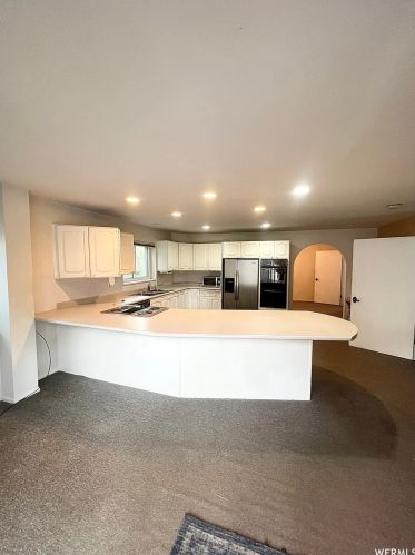 2137 Lorita Way, Sandy UT 84093-6489 exterior