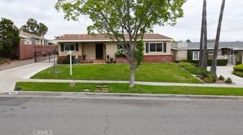 1100 Lincoln Ave, Fullerton CA 92831-4506 exterior