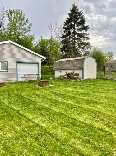 4645 68th St, Milwaukee WI  53220-3917 exterior