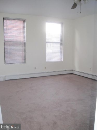 1600 4 St, Philadelphia PA 19148-1303 exterior