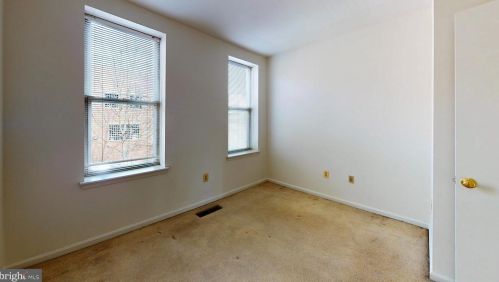 420 Oakdale Pl, Washington DC 20001-1720 exterior