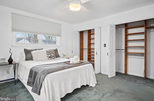 236 Memorial Ave, Tavistock NJ 08033-2952 exterior