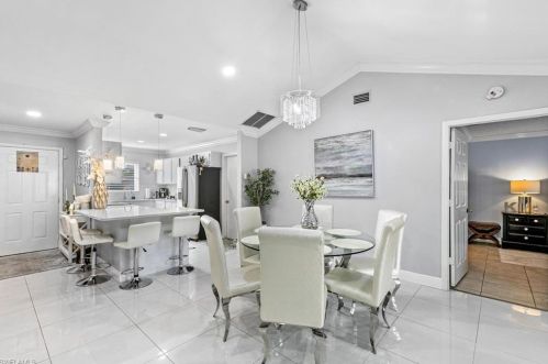 4742 Alhambra Cir, Naples FL 34103-3291 exterior