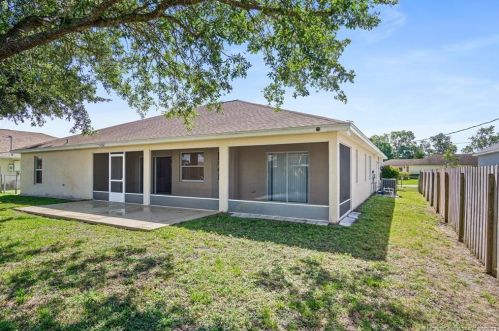 780 Jordan Ter, Fort Pierce FL  34983-1272 exterior