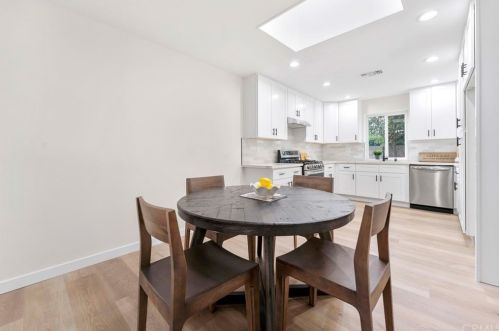 1742 Lance Dr, Tustin CA  92780-5233 exterior