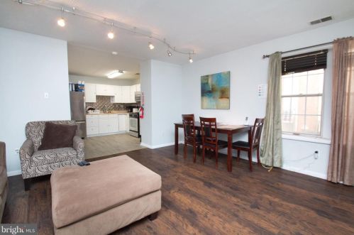 1144 4 St, Philadelphia PA 19133-3208 exterior