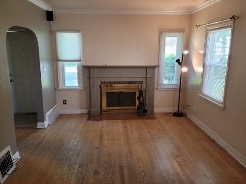 3934 42nd St, Milwaukee, WI 53216-2523