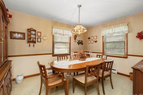 24 Edgemont Rd, Milford CT 06460-5009 exterior