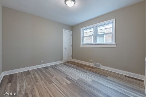 7209 Ridgeway Ave, Chicago IL  60629-4330 exterior