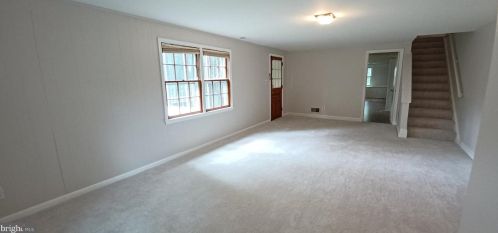 5906 Jane Way, Alexandria VA  22310-1204 exterior