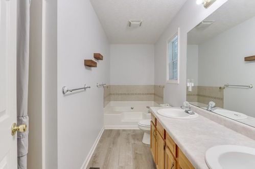 4054 Skyline Dr, Gainesville GA 30501-7662 exterior