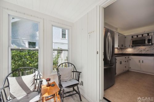 127 Woodbridge Ave, Metuchen NJ 08840-2030 exterior