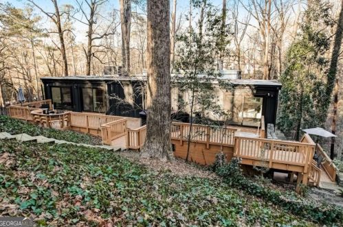 1210 Beechwood Ave, Atlanta GA 30327-0042 exterior