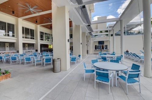 56 Is Dr, Boynton Beach FL 33435-3338 exterior