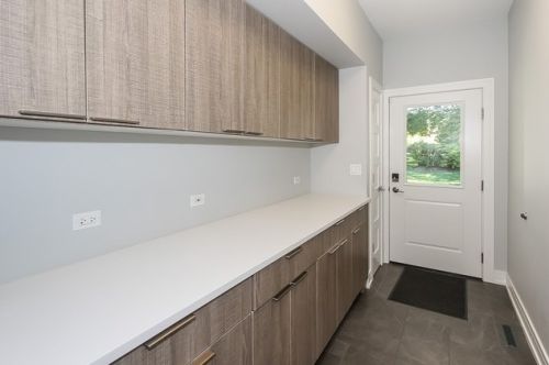 6508 Oakwood Mnr Dr, Bull Valley IL 60012-1196 exterior