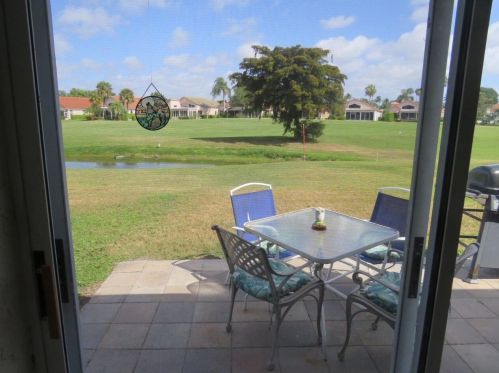 6149 Greenspointe Dr, Boynton Beach FL 33437-4939 exterior