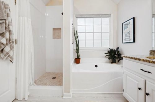 3172 Cardinal Lk Dr, Duluth GA 30096-3940 exterior