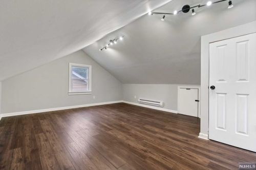 72 Hughes St, Maplewood NJ  07040-3304 exterior