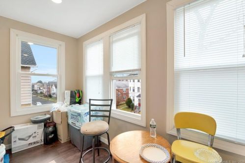 71 Albany Ave, New Britain CT 06053-3586 exterior