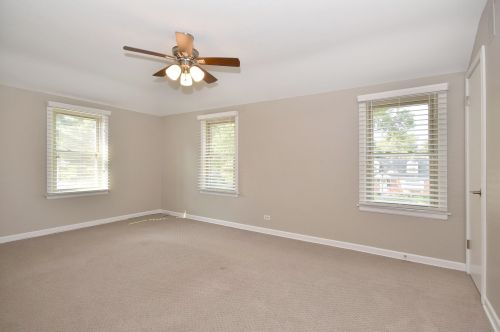 913 Fairfield Ave, Elmhurst IL 60126-3810 exterior