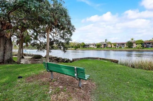 309 Crest Ave, Tampa FL 33614-6709 exterior