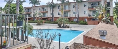 400 Acacia Ave, Fullerton CA 92831-4011 exterior