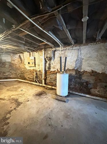 5555 Addison St, Philadelphia PA  19143-1305 exterior