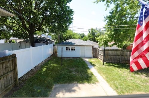 705 Clement St, Joliet IL 60435-4522 exterior