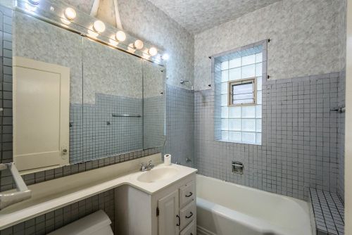 7631 Sangamon St, Chicago IL 60621-1913 exterior