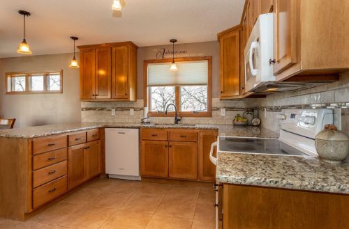 312 4th Ave, Sartell, MN 56377-1739