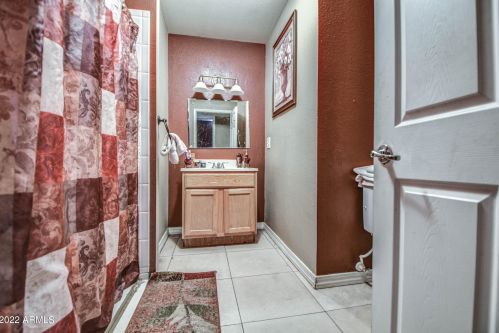 5307 Camelback Rd, Phoenix AZ 85033-1534 exterior