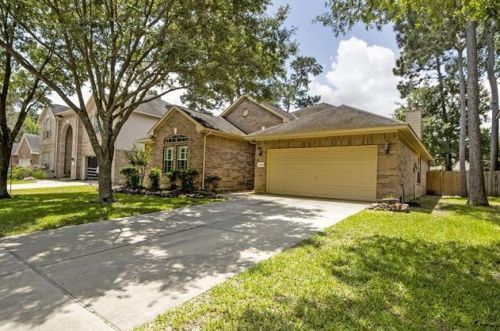 12714 Crater Lake Ct, Humble, TX 77346-3092