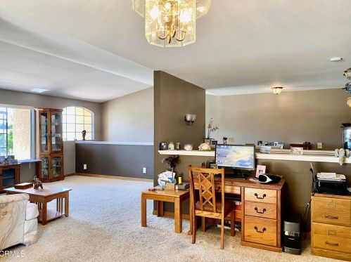 2023 Blackberry Cir, Oxnard CA 93036-9066 exterior