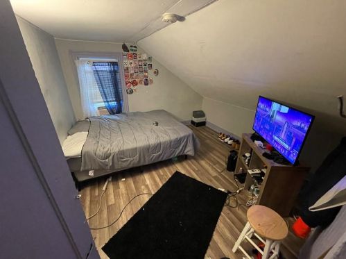 82 Bernon St, Providence RI  02908-3720 exterior