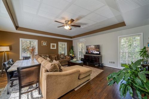 2096 Cedar Ln, Atlanta, GA 30311-3939