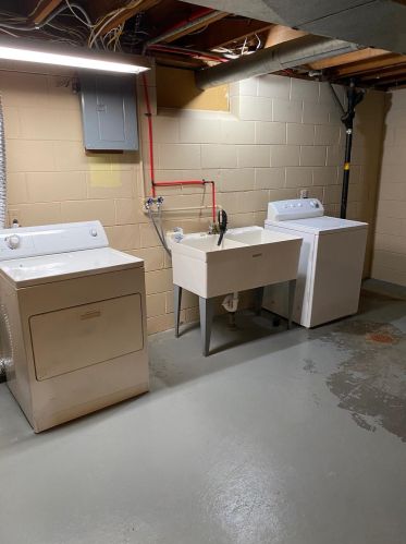 1651 Columbus Ave, Meskegon MI 49441-3734 exterior