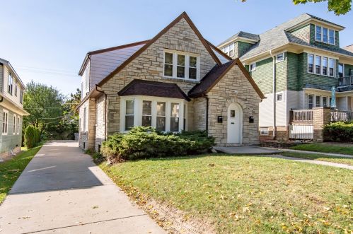 2349 59th St, Milwaukee WI 53219-2115 exterior