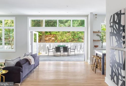 3036 Arizona Ave, Washington DC  20016-3419 exterior