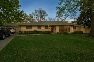 1402 Cedarbrook Dr, Houston TX  77055-4850 exterior