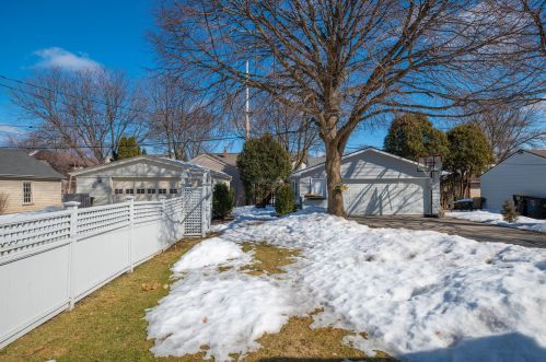 2346 90, Milwaukee WI 53226-4512 exterior