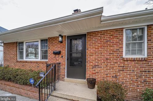 8019 Martha Washington St, Alexandria VA  22309-1350 exterior