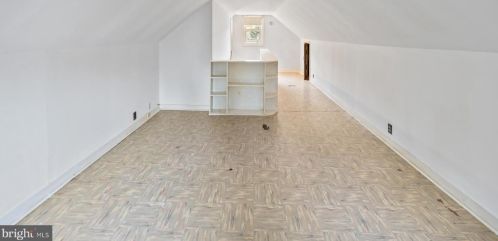 5 Fogarty Dr, Trenton NJ 08619-4320 exterior