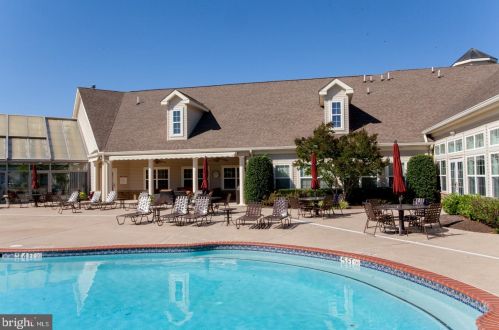 145 Villa Dr, Warminster PA 18974-3783 exterior